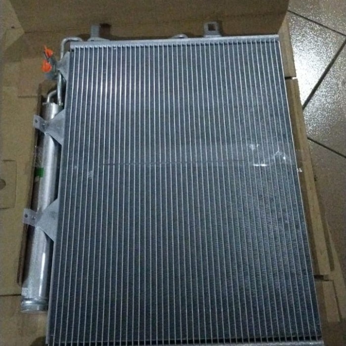 condensor mercy w-211 ORIGINAL BEHR HELLA / kondensor w211 W 211 star