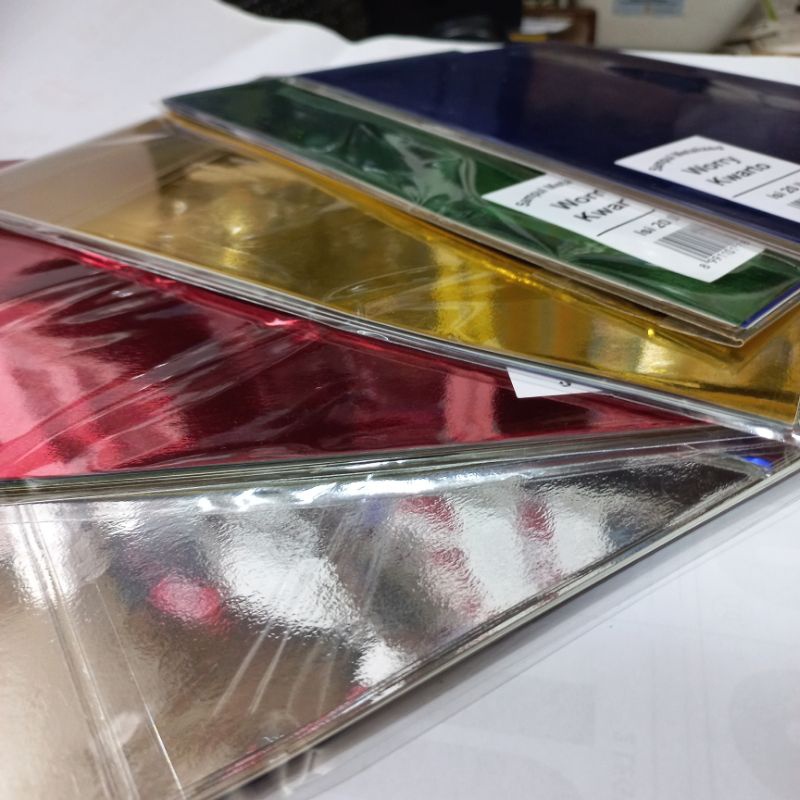 

Sampul Buku Metalik 1Pa Isi 20 Lembar (X 5 Warna)