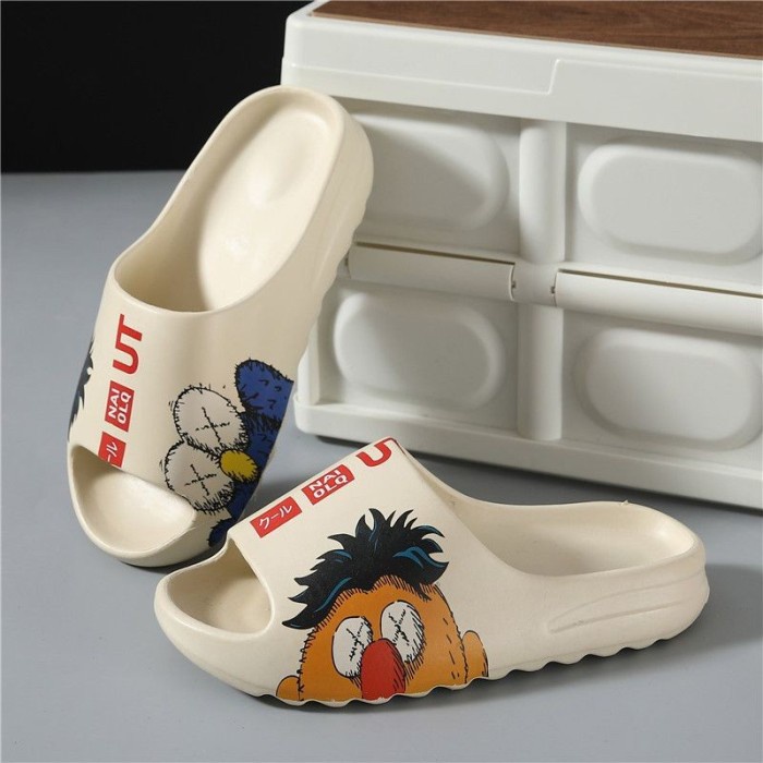 NEW Sandal Yeezy Slide Elmo Kaws Tebal Bahan Karet Eva Empuk