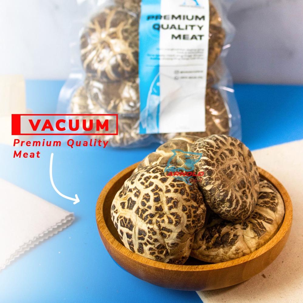 

Model Baru Jamur Shitake 100gram / Shintake Shiitake Mushroom Hioko Hioco .,