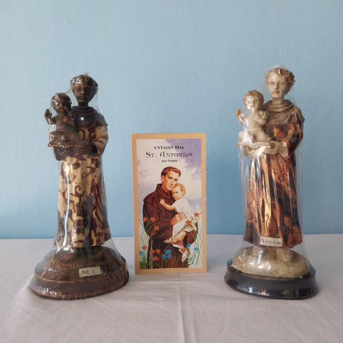 

PATUNG SANTO ANTONIUS DARI PADUA BATIK + KAPLET DOA