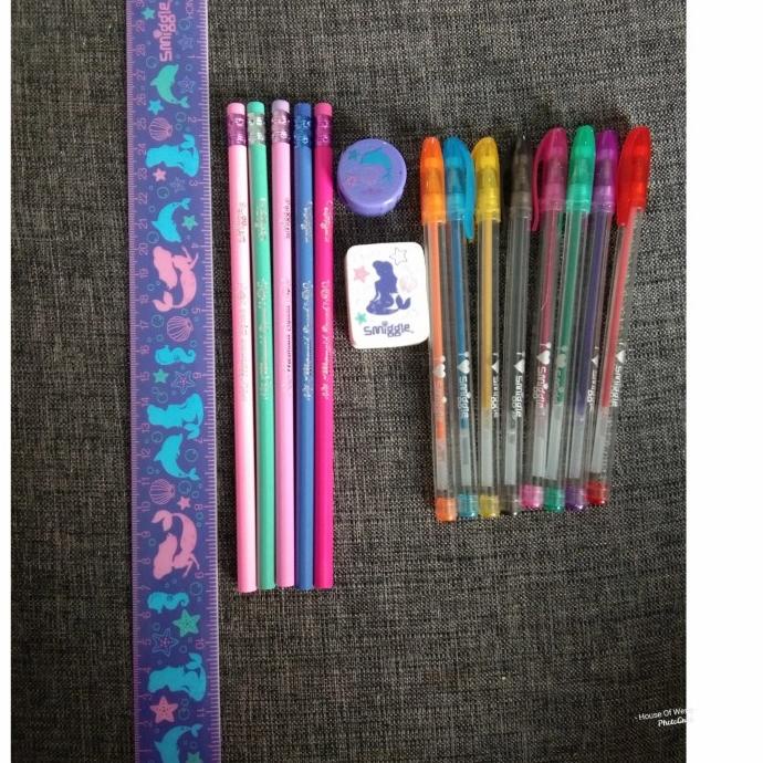 

Paket Alat Tulis Smiggle Original Stok Terbatas
