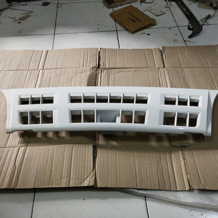 ✨New Grill Lampu Depan Isuzu Elf Macan Harimau Nkr 71 Diskon