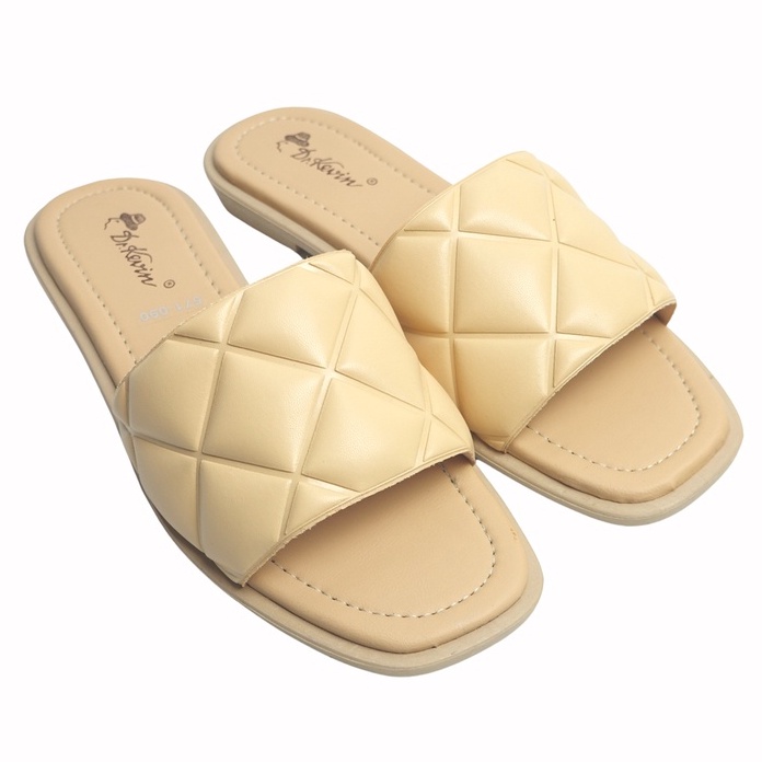 [MODEL TERKINI] Dr. Kevin Sandal Selop Wanita Hak Rata Treples Flat Sandal 571-090 (Only Abu dan