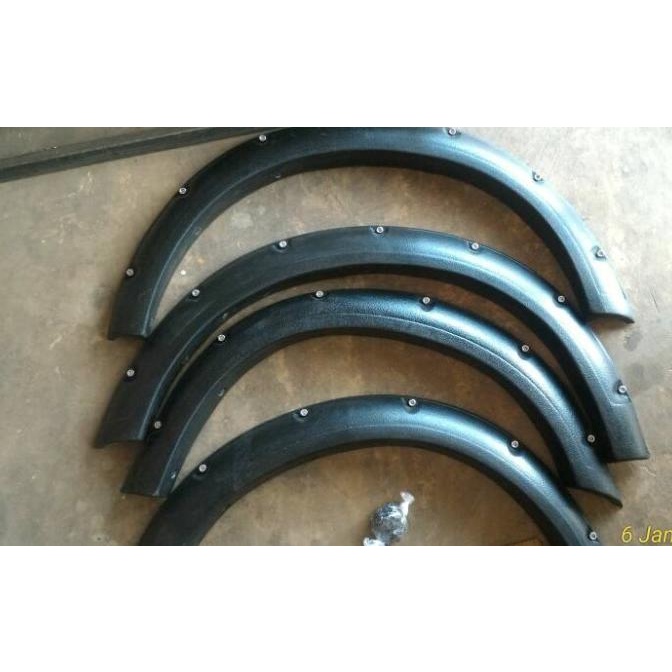 Over Fender Bulat Karet Jimny Katana