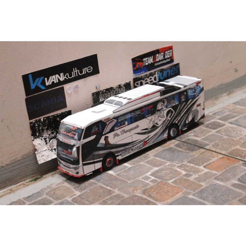 PAPERCRAFT BUS PO.HARYANTO PARADISE SKALA 1:50