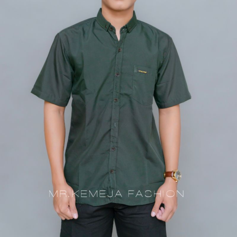 Kemeja Polos Hijau Botol Kemeja Pria Lengan Pendek Kemeja Casual Premium Kemeja Kerja Cowok
