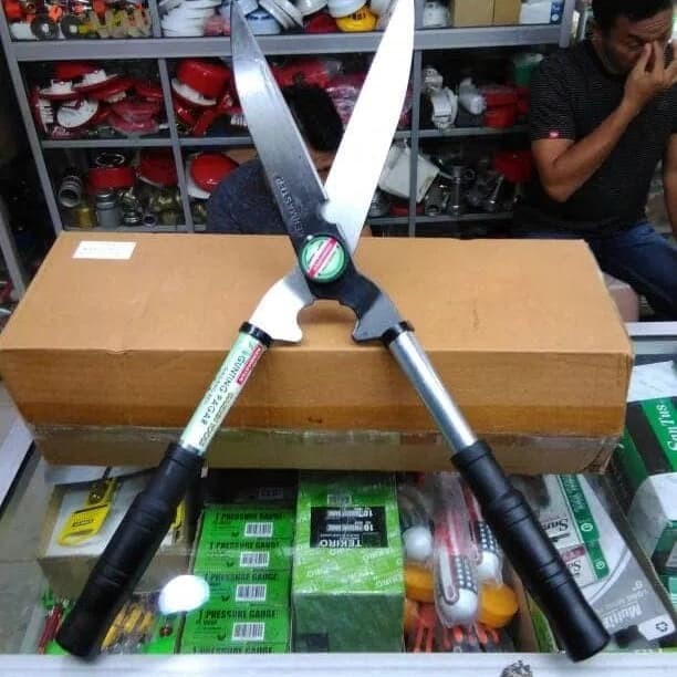 GUNTING RUMPUT DAHAN RANTING BATANG KENMASTER