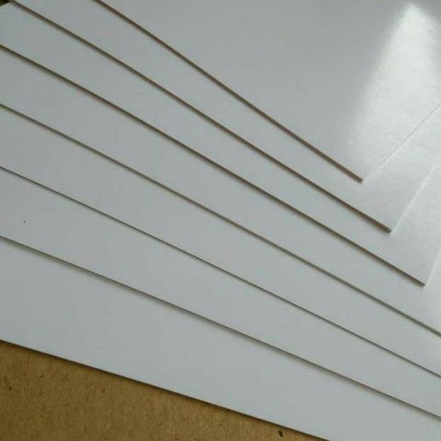 

Terlaris ( 50 Lembar ) Kertas Art Carton 400 Gsm / Karton Glossy Uk A4 / 21cm x 29.7cm ,,