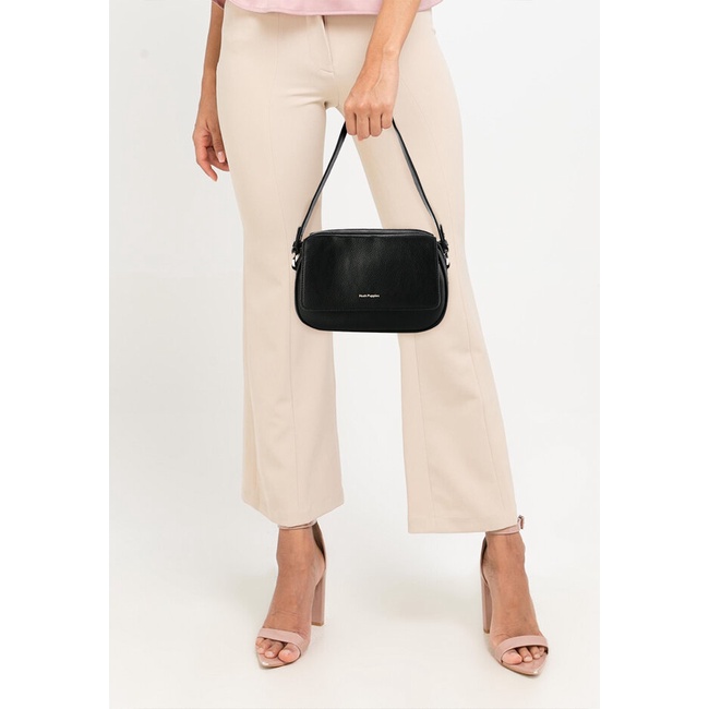 Tas Selempang Hush Puppies Original Wanita Slempang Sling bag bernuansa monokrom untuk casual classi