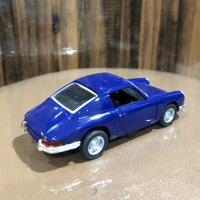 diecast / die cast classic car porsche gt spirit blue