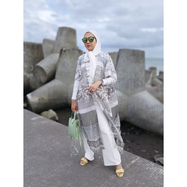 pakaian wanita luaran outer panjang jumbo motif bunga Danali long cardigan dress kasual kondangan