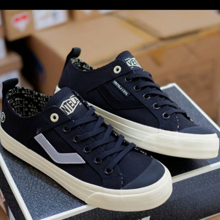 Sepatu Ventela X Evil