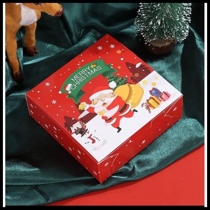 

TERMURAH BOX NATAL MOTIF SANTA RUSA EDITION CHRISTMAS - 14 X 14 CM !!