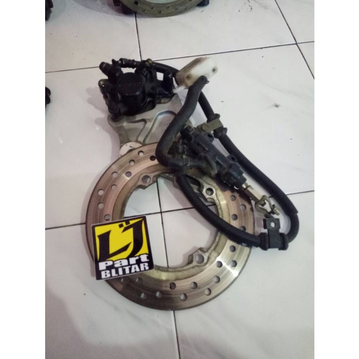 {BEKAS} Cakram belakang Original Copotan motor Honda Tiger revo Diskon