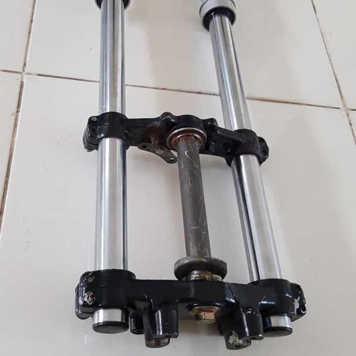 {BEKAS} Telesopik shockbreker shock depan SE trail as 35 mm Diskon