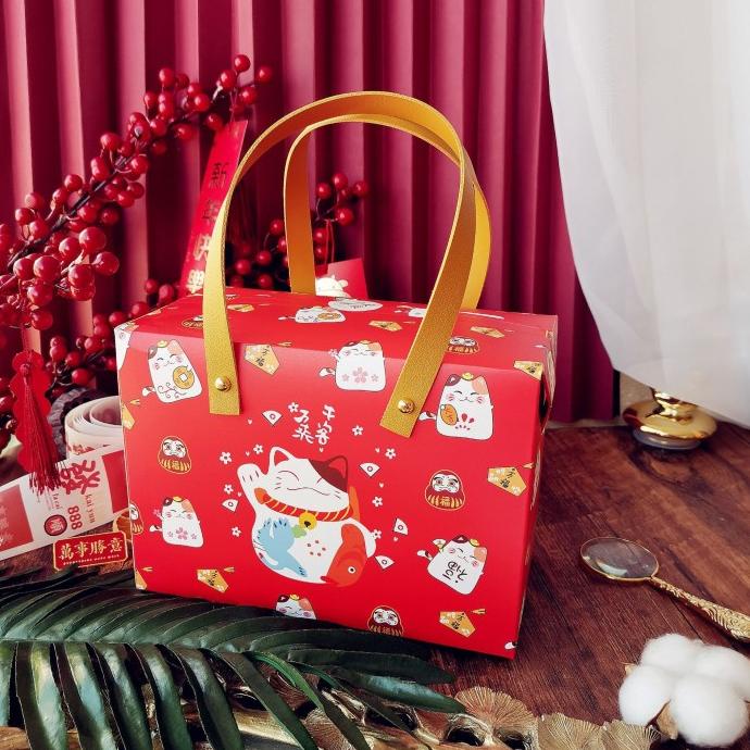 Box hamper imlek Lucky cat - tali gold / tas kotak kue kering jinjing
