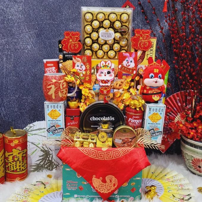 

Terlarisss - Paket Dekorasi Hampers Imlek Parcel Hadiah Kue Kering 015 - Langsung Kirim