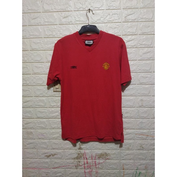 kaos MU umbro officials