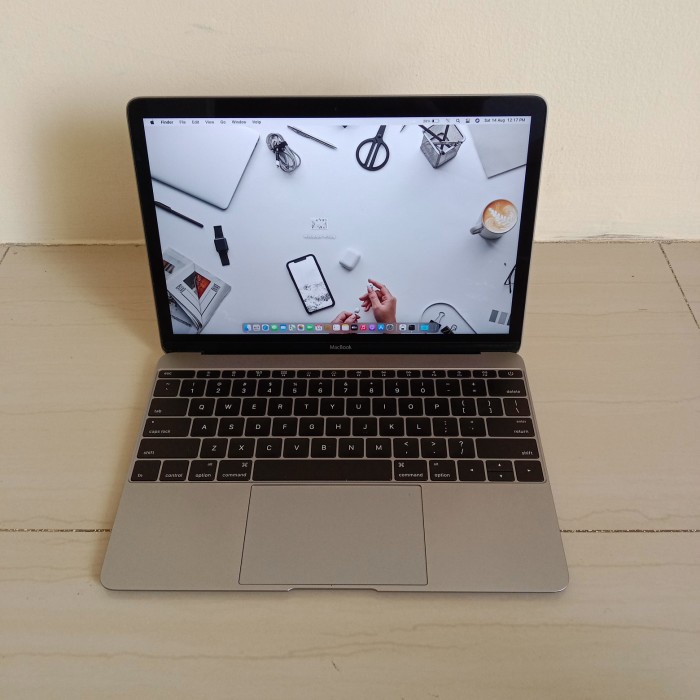 Bae Macbook Air Retina 12Inch, Early 2016