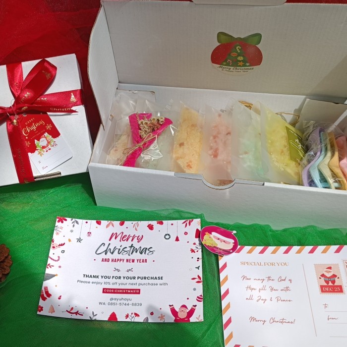 

DISKON MURAH HAMPER NATAL AYUJOY KADO CHRISTMAS GIFT NEW YEAR BODY CARE AYUHAYU BERRY30.JAYA