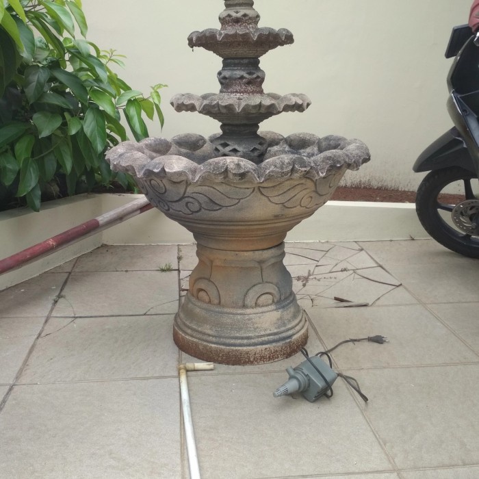 patung air mancur susun