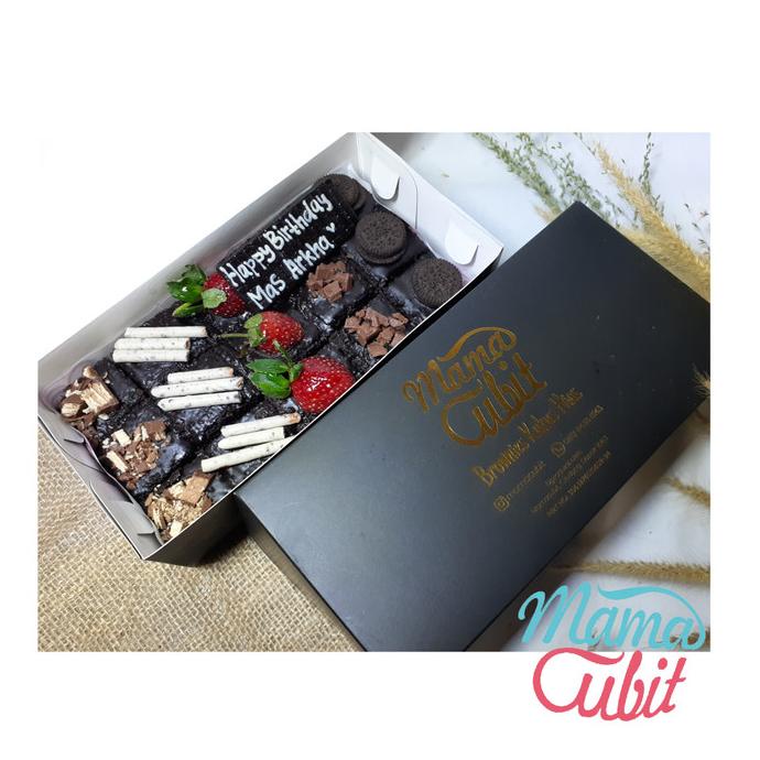 

Best Seller Brownies Potong/Kue Ulang Tahun/Brownies Kukus/Kue Stok Terbatas