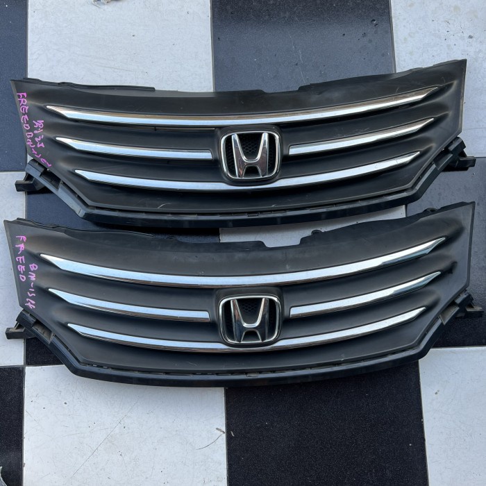 {Second} Front Grill Genuine Honda Freed GB3 PFL Limited