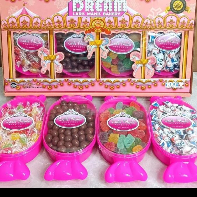 

Dream Hampers - Hampers Lebaran - Cokelat Lebaran Berkualitas