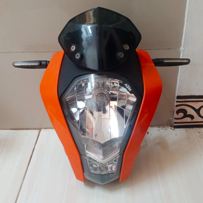 {Bekas} headlamp ktm duke 200 Limited