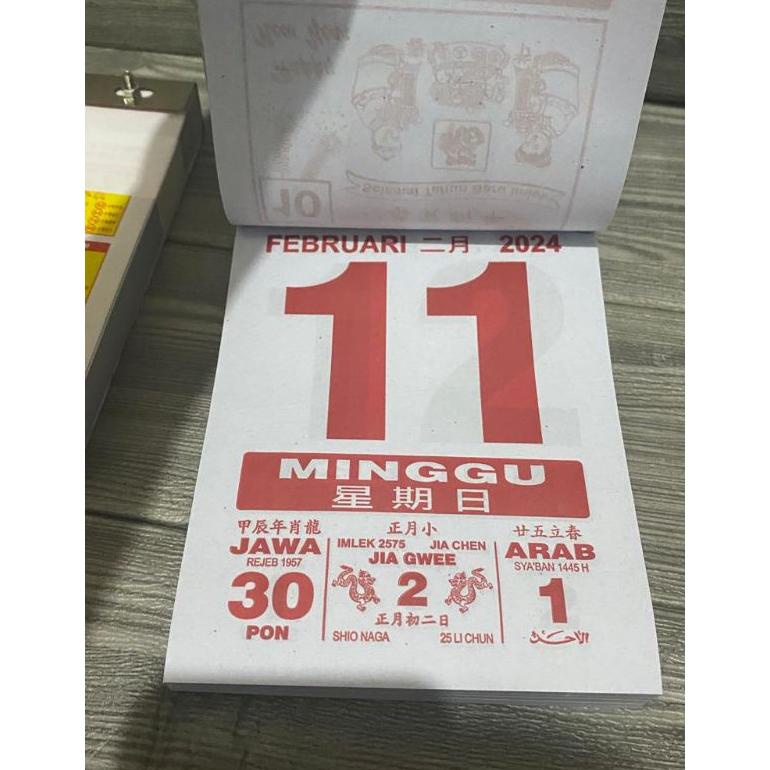 

[ZZR] KALENDER 2024 SOBEK SEDANG SHIO NAGA KELINCI UK 13X18 CM TERLARIS