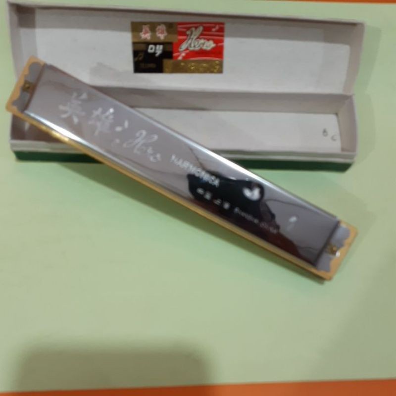Harmonica Hero Besar