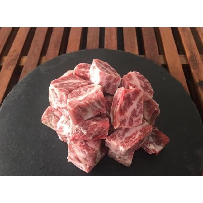 

BARU INTERCOSTAL WAGYU CUBES AUS WAGYU / BEEF YAKINIKU / KORBEQ / TESSAANDRI