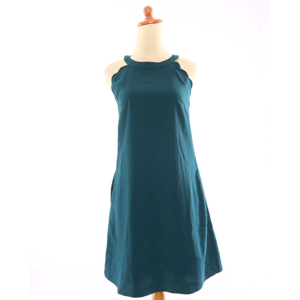 VL15188 New Love and Bravery emerald green scallop halter neck dress | Veloved.id
