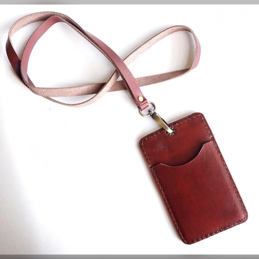 

ID CARD HOLDER KULIT MERAH BATAGANTUNGAN ID CARDTALI ID CARD IC 01