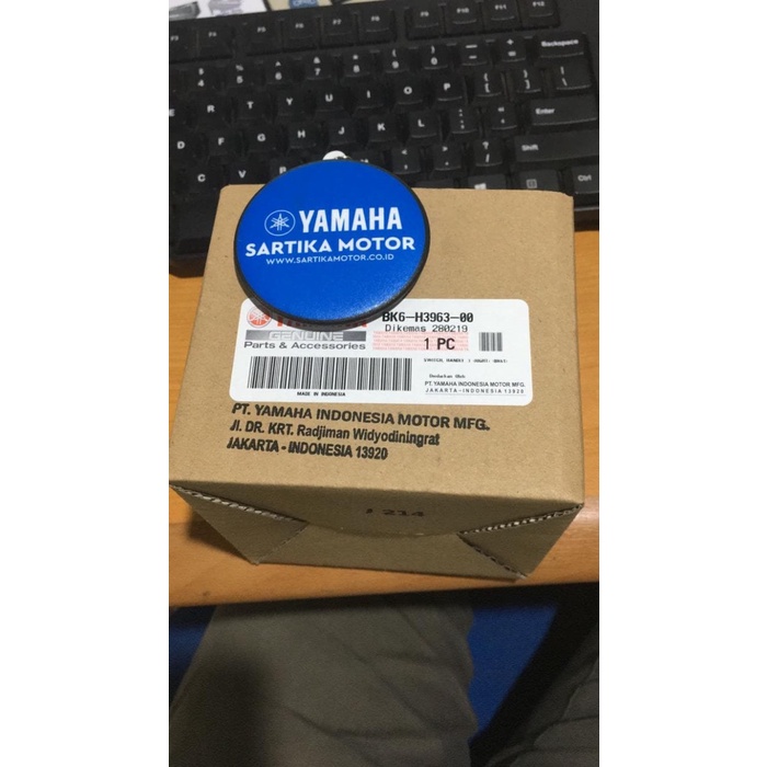 Original Saklar Kanan Yamaha R15 Vva