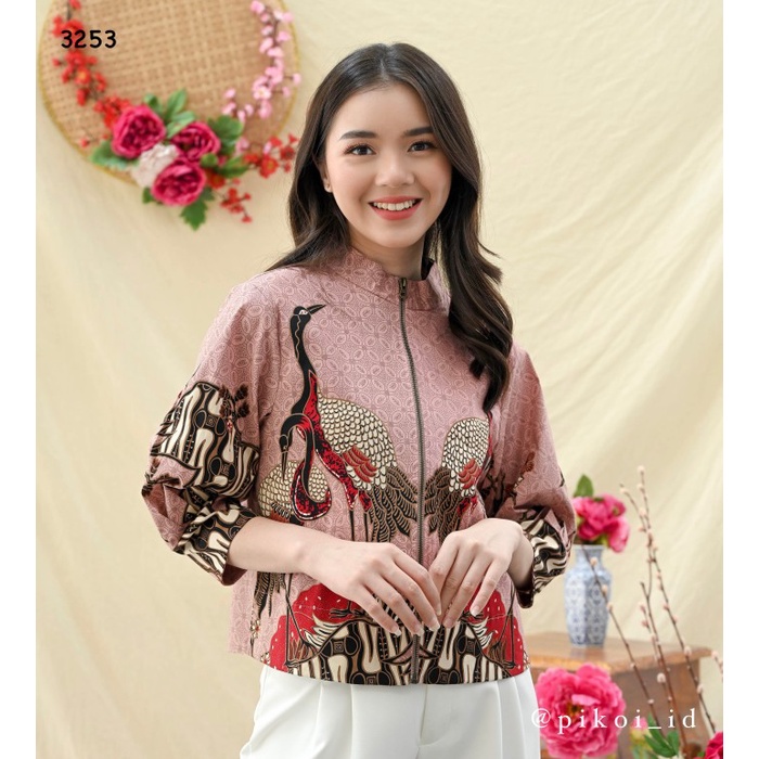 (SALE) Bomber batik wanita modern / jaket batik wanita / seragam luaran kerja TERPERCAYA