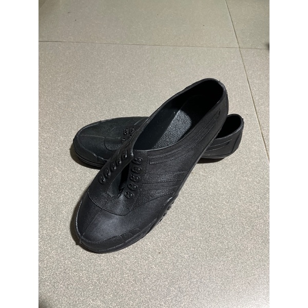 sepatu petani / sepatu karet