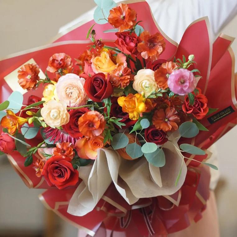 

FULL DISCOUNT 20 LEMBAR FLOWER WRAPPING PAPER VARIAN LIST GOLD EMAS KERTAS BUKET BUNGA CELLOPHANE FLORIST GOLDLINE TETAP TRENDING DI SHOPEE