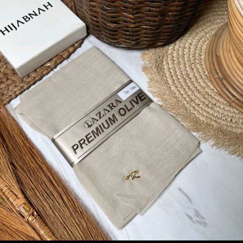 SEGI EMPAT POLOS AZARA PREMIUM OLIVE / SCARF PREMIUM