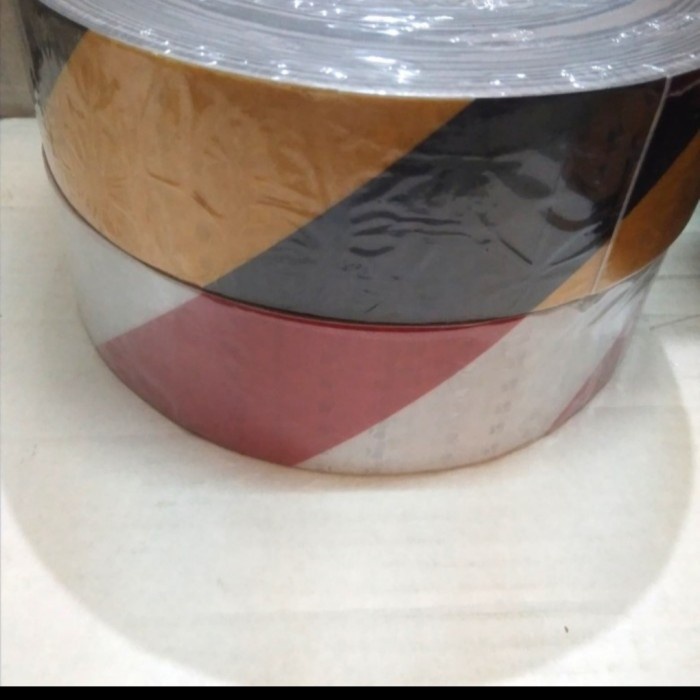 

✨Ready Stiker Prismatik Garis Miring 2 X 45M Berkualitas