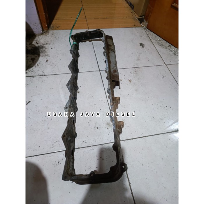 [Original] Cover Atas Cover Tutup Cylinder Head Nissan Cwa 260 Pk 260 Terbatas