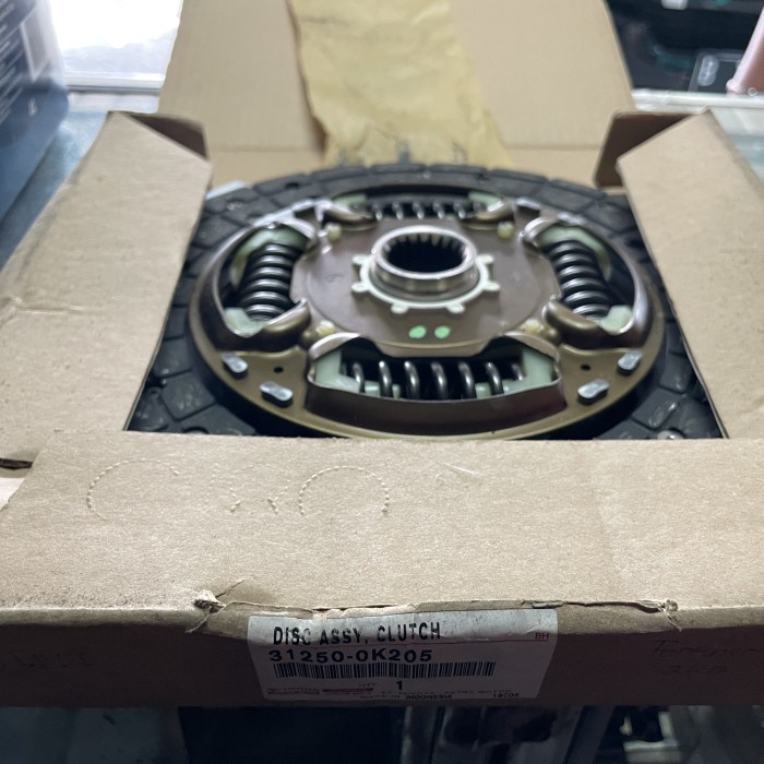 [New] Plat Kopling Fortuner Diesel 2Kd Original 31250-0K205 Terbatas