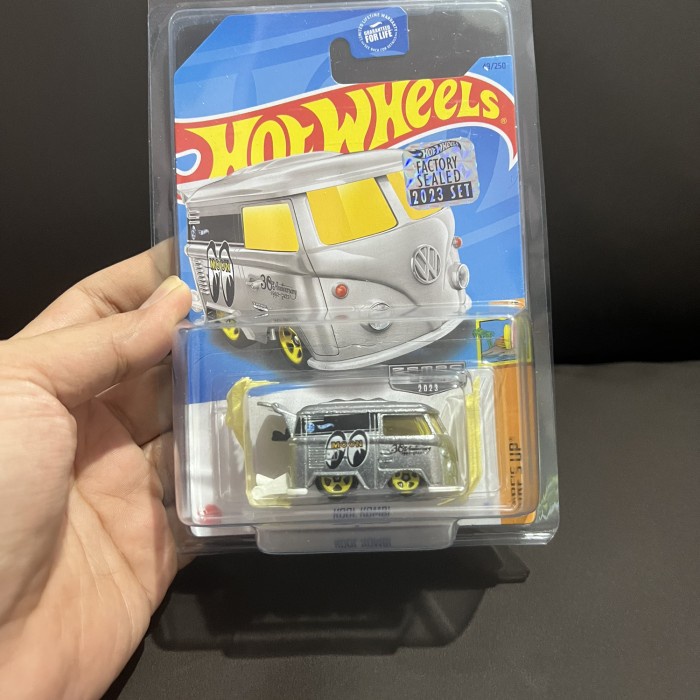 Hot Wheels Kool Kombi Mooneyes Zamac 2023 FS Factory Sealed