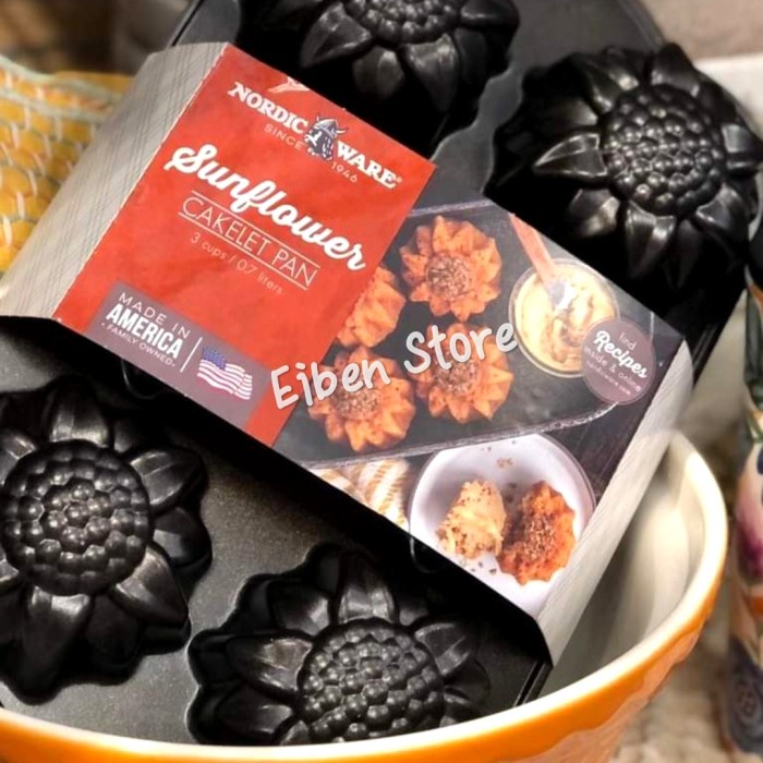 

[Baru] Nordic Ware Sunflower Cakelet Muffin Pan Terbaru