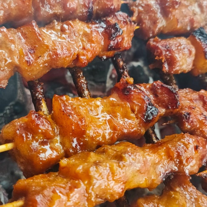 

sate babi manis full daging