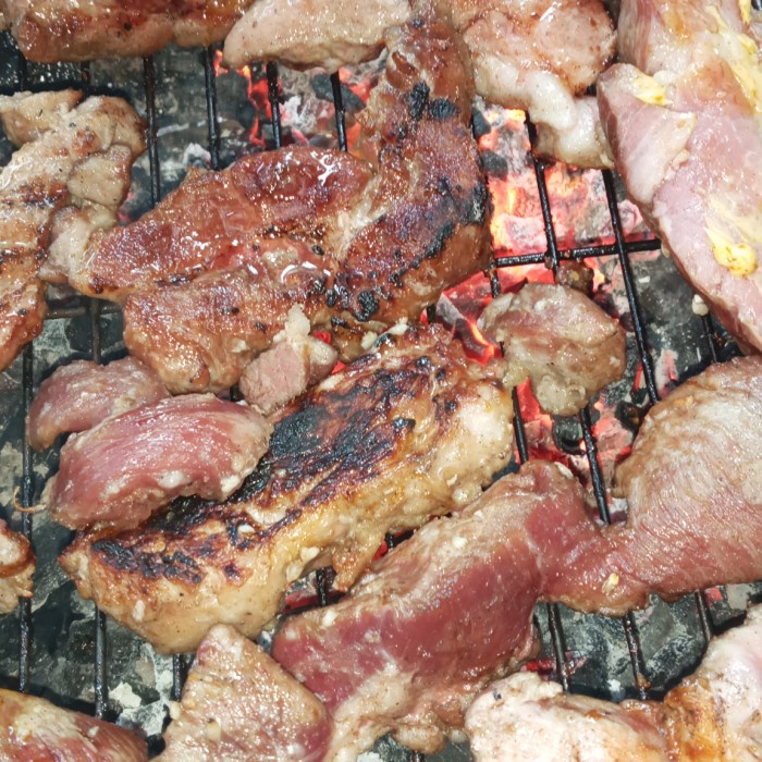 

Daging babi khusus sate babi