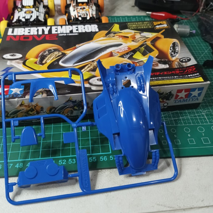 TAMIYA LIBERTY EMPEROR NOVE BLUE BODY ADA DUS DAN DECAL ITEM NO 92333