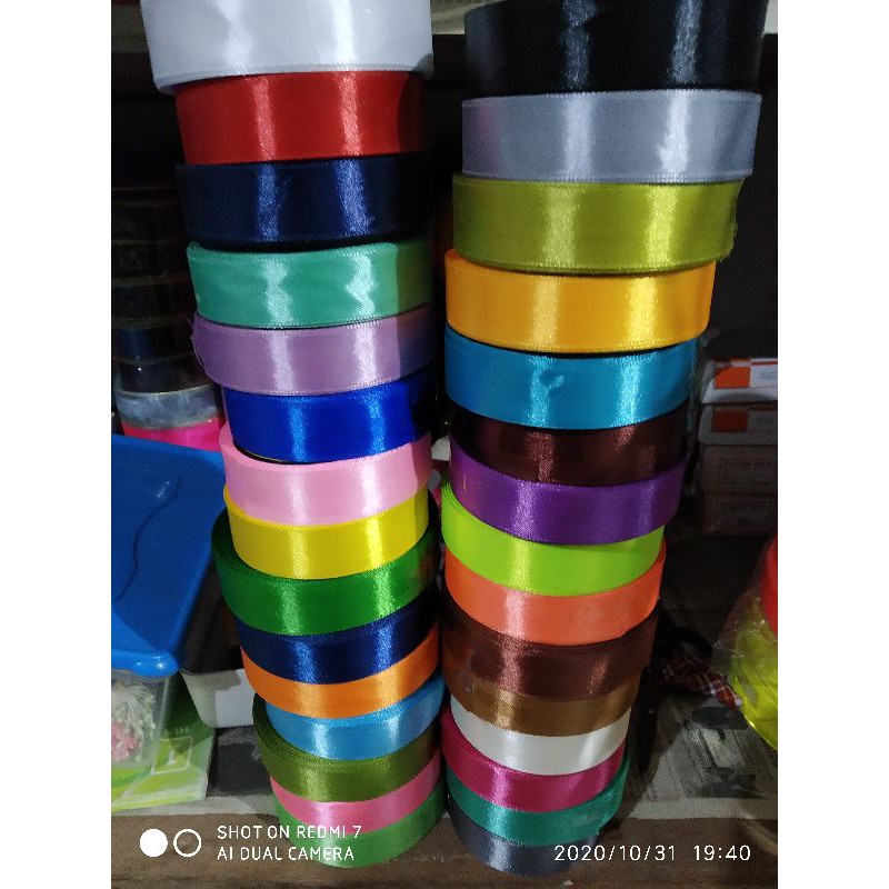 Pita Satin 2cm per roll / Pita satin 3/4 inch roll