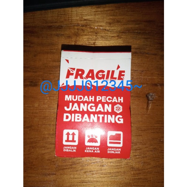 

[READY] Sticker label fragile PC photocard stiker mudah rusak packing ukuran 5x7.5 cm
